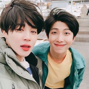 Meet your Posher, Leanna